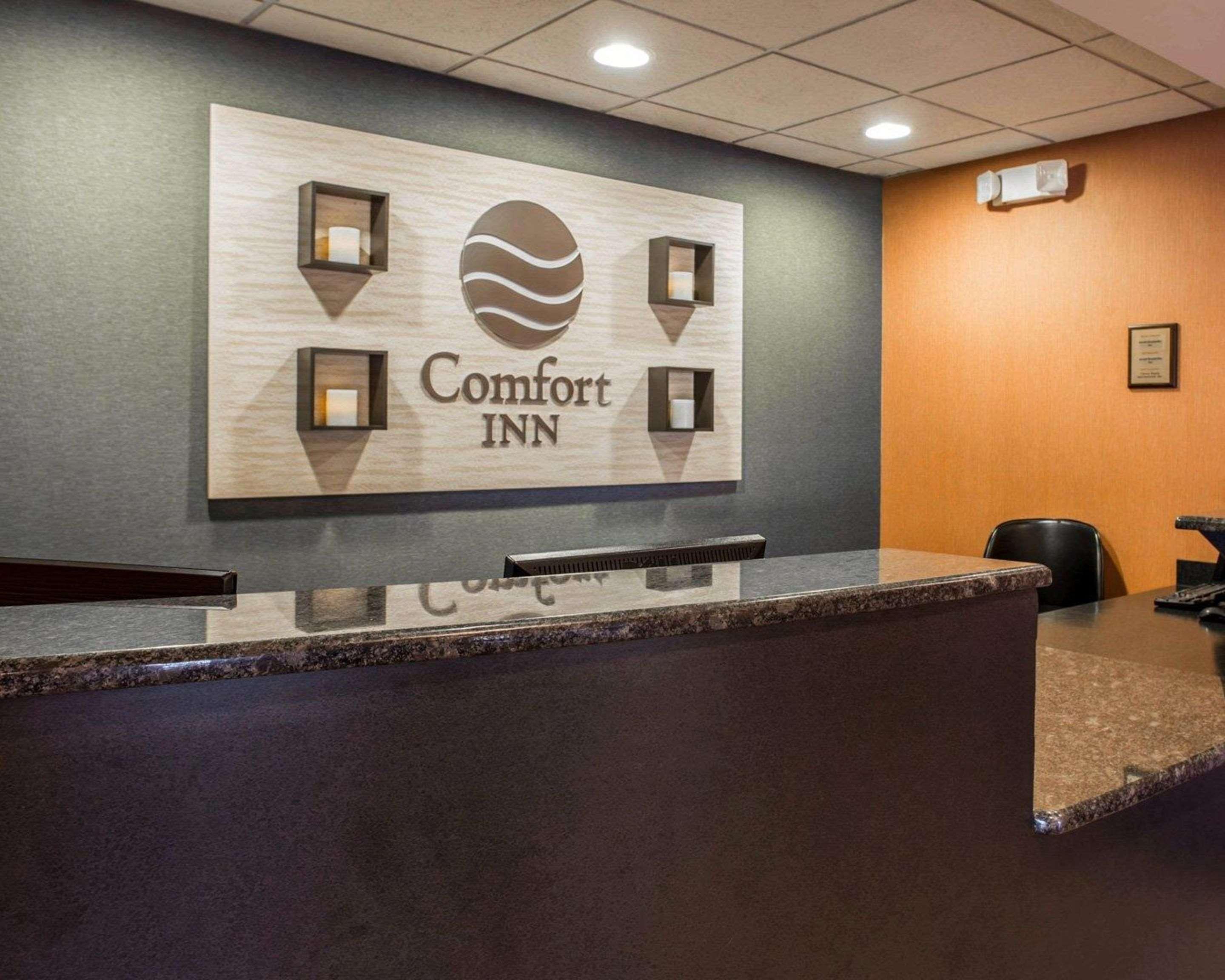 Comfort Inn & Suites Ламбертон Экстерьер фото